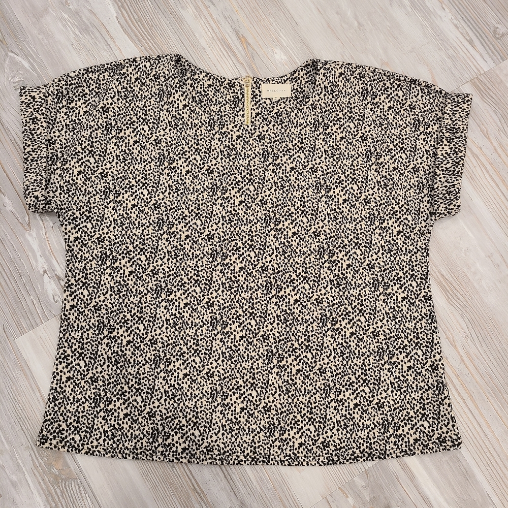 Melloday Animal Print Short Sleeved Blouse Size Medium 1/4 Zip Back - Picture 1 of 7